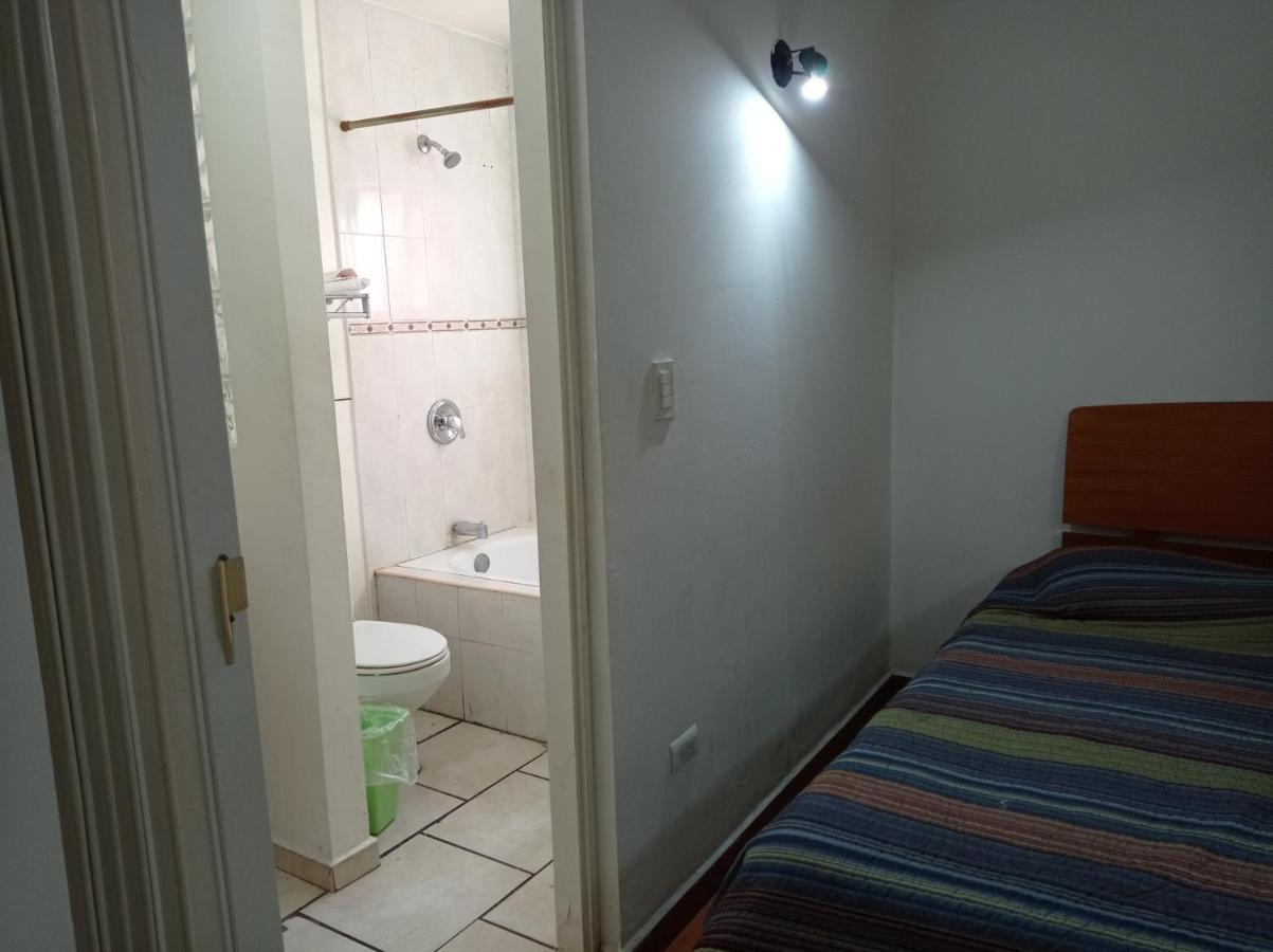 Confort Ejecutivo Suites Lindavista Guadalupe  Exterior photo