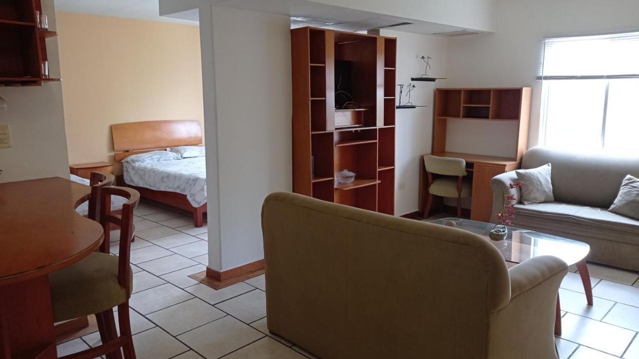 Confort Ejecutivo Suites Lindavista Guadalupe  Exterior photo